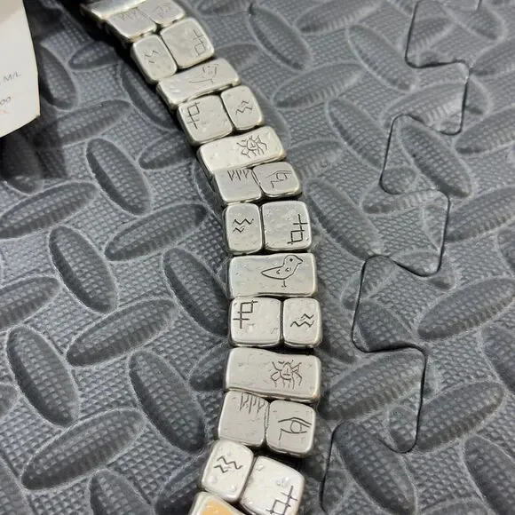 Chico's Retro Style Stretch Belt Womens Size M/L Silver Archaic Hieroglyphic NWT